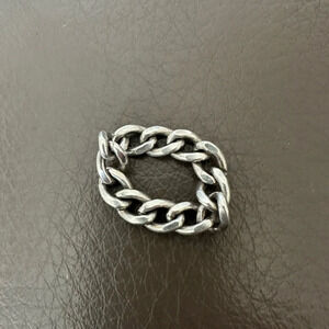 Super Cool Unisex Feels like Sterling Chain Ring